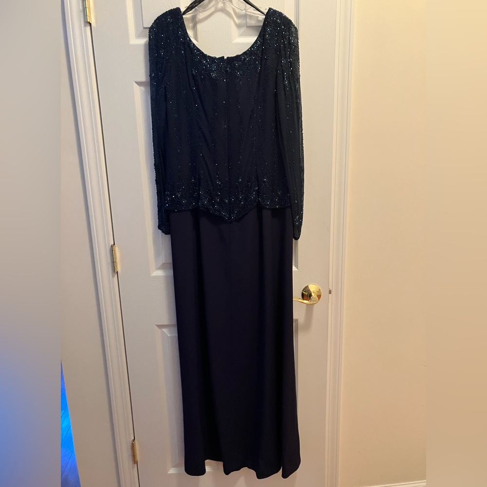 Avanti Black Long Sleeve Dress